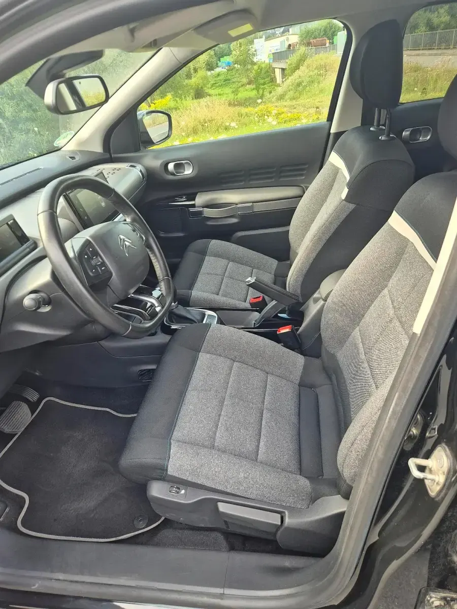 Gebraucht Citroën C4 Feel 110 PS (80 kW) 2019 Schwarz Limousine