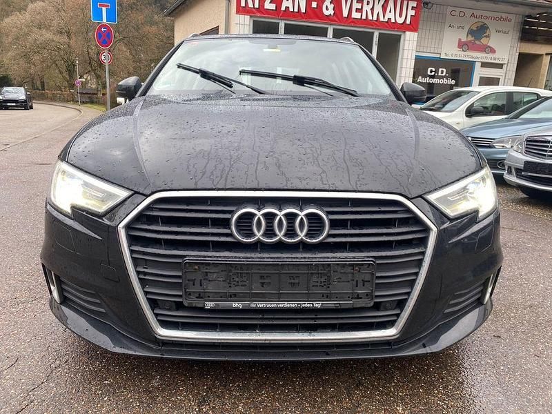 Gebraucht Audi A3 Sport 110 PS (80 kW) 2017 Schwarz Limousine