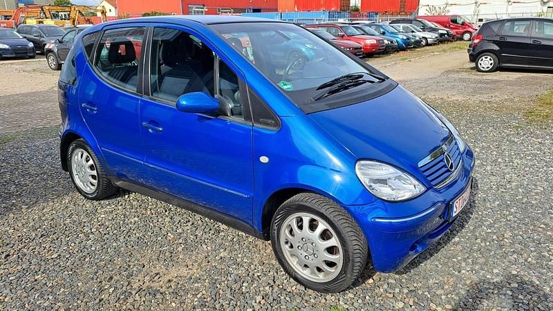Gebraucht Mercedes A140 82 PS (60 kW) 2001 Blau Kleinwagen