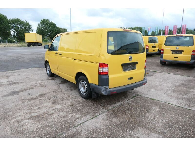 Gebraucht VW T5 84 PS (61 kW) 2011 Ginstergelb r1032 Van