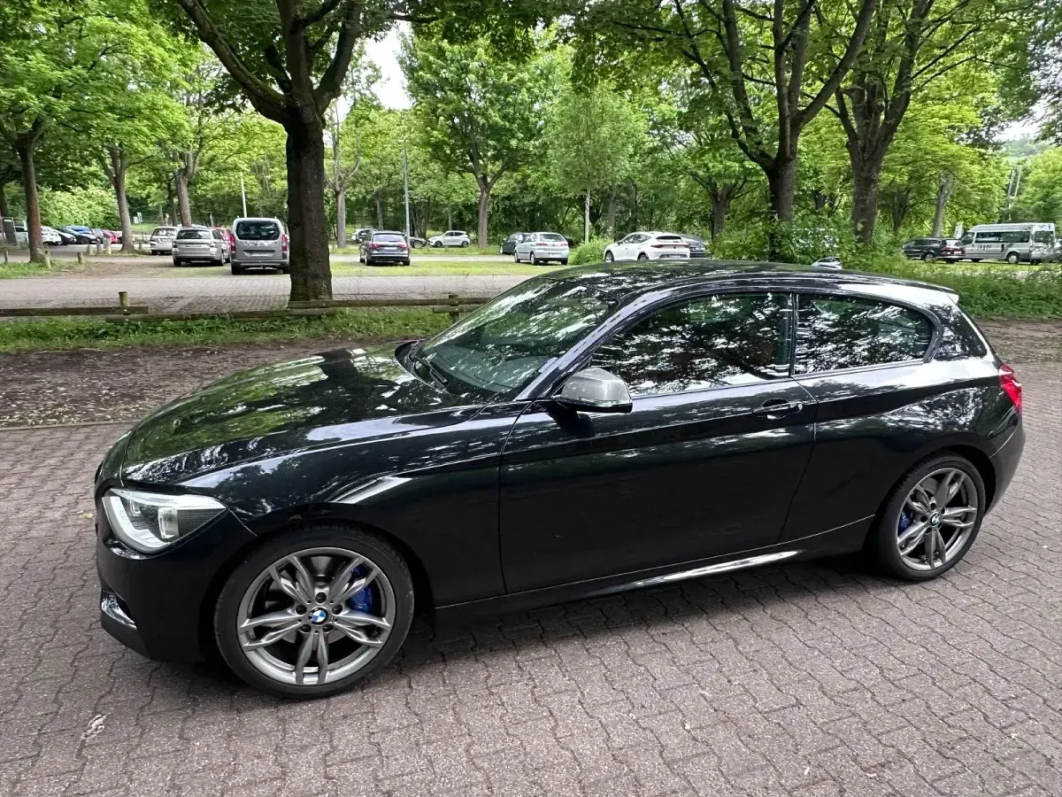 Gebraucht BMW M135 Performance 320 PS (235 kW) 2013 Schwarz Kleinwagen