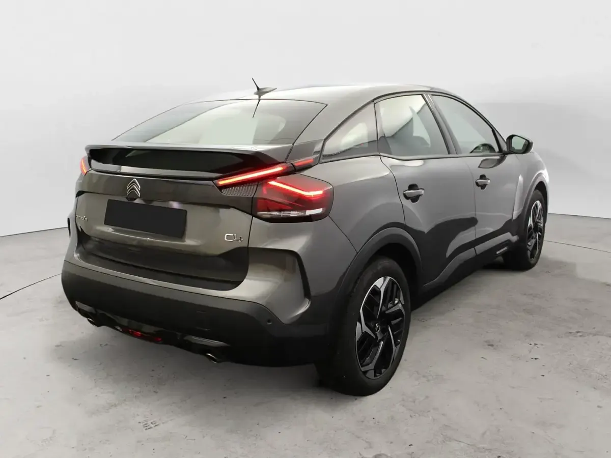 Gebraucht Citroën C4 Feel 131 PS (96 kW) 2023 Gris platinium SUV