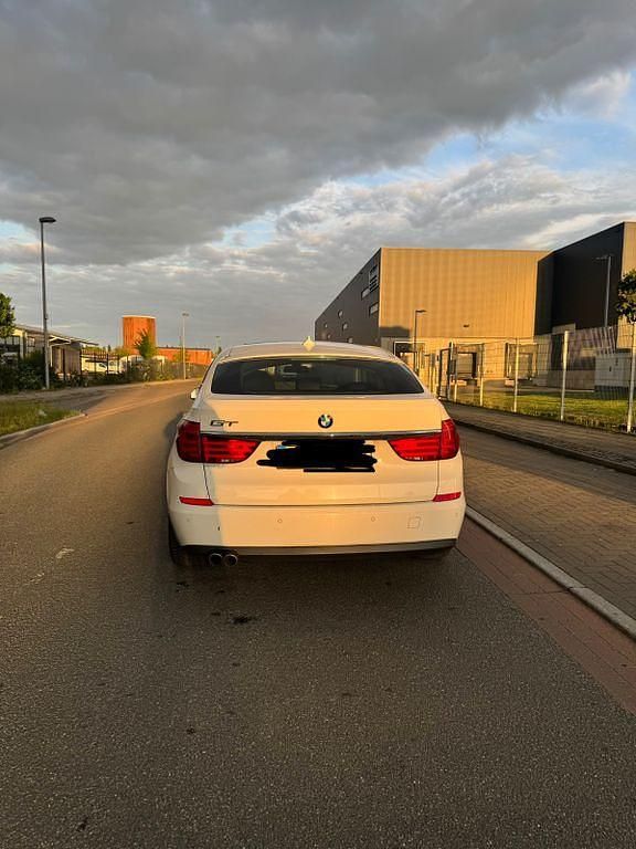 Gebraucht BMW 530 Gran Turismo 258 PS (189 kW) 2013 Weiß Limousine