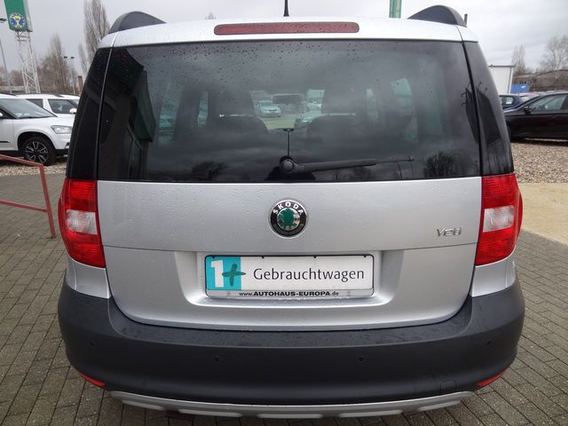 Gebraucht Skoda Yeti Active 105 PS (77 kW) 2010 Silber metallic SUV