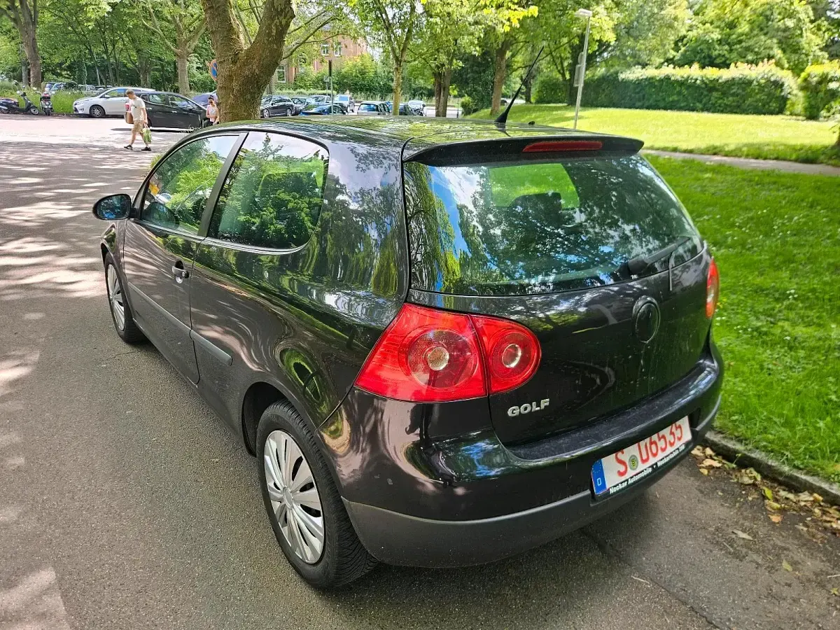 Gebraucht VW Golf IV 80 PS (58 kW) 2005 Schwarz Limousine