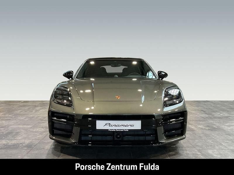 Neu Porsche Panamera GTS 500 PS (367 kW) 2025 Grün Limousine
