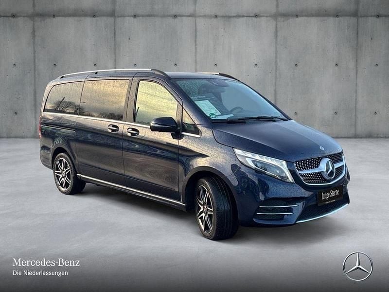 Gebraucht Mercedes V250 Avantgarde Edition 190 PS (139 kW) 2021 Blau Van / Kleinbus