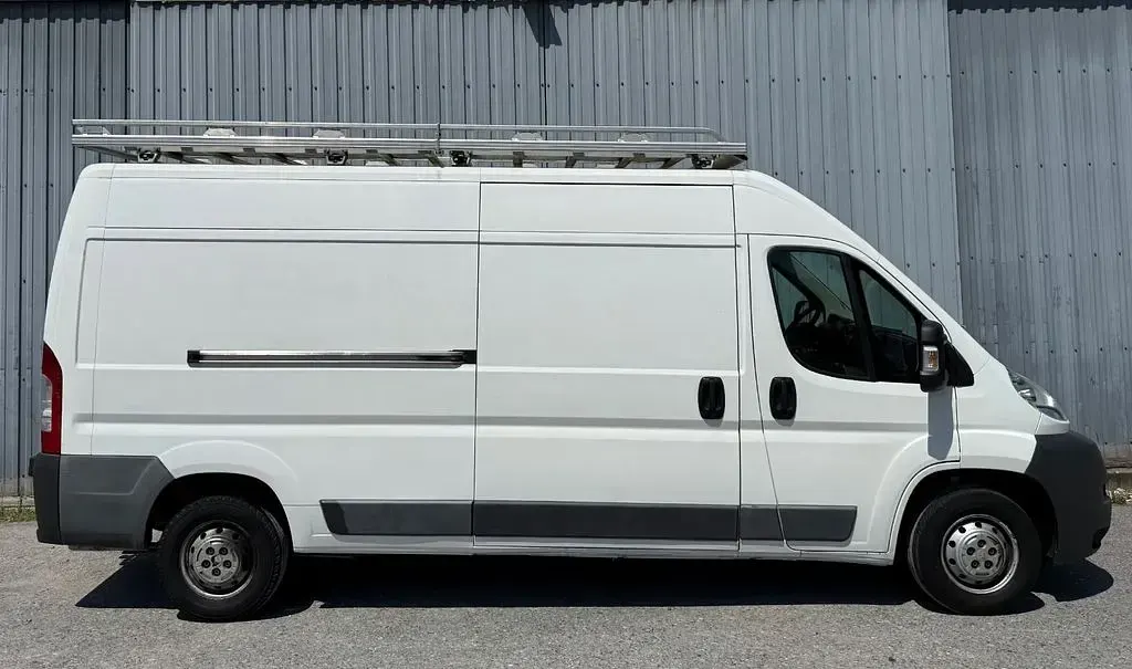 Gebraucht Peugeot Boxer 177 PS (130 kW) 2013 Weiß Van