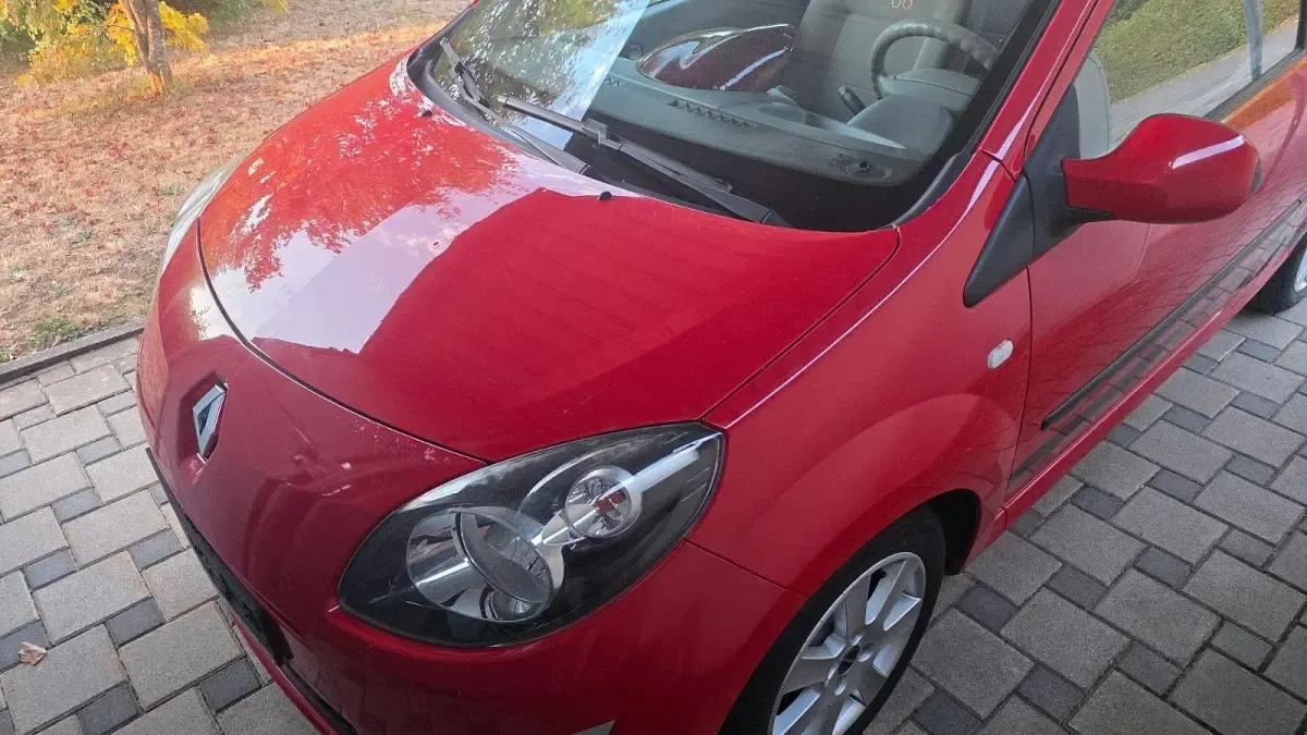 Gebraucht Renault Twingo 76 PS (55 kW) 2009 Rot Kleinwagen