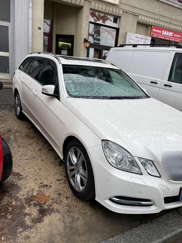 Gebraucht Mercedes E300 231 PS (169 kW) 2012 Weiß Kombi