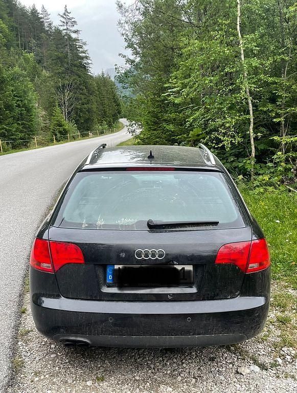 Second-hand Audi A4 Sport 140 CP (102 kW) 2005 Negru Break