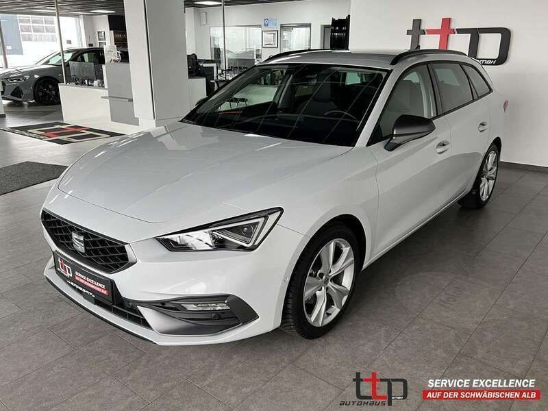 "nevada" weiss Gebraucht 2024 Seat Leon ST FR Kombi | 26.850 € (Fairer Preis) - Bild 1/4