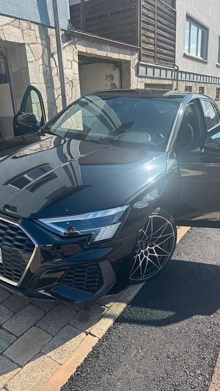 Gebraucht Audi A3 Sportback e-tron S-Line 204 PS (150 kW) 2021 Schwarz Kleinwagen