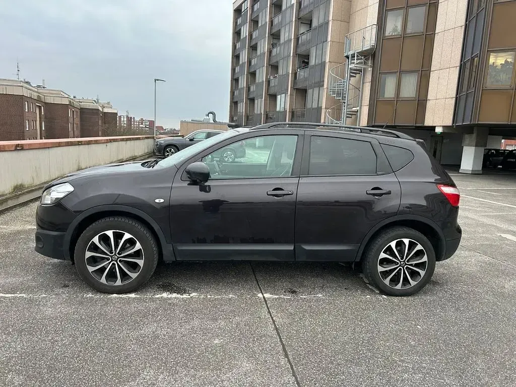 Gebraucht Nissan Qashqai 360º 131 PS (96 kW) 2013 Violet SUV