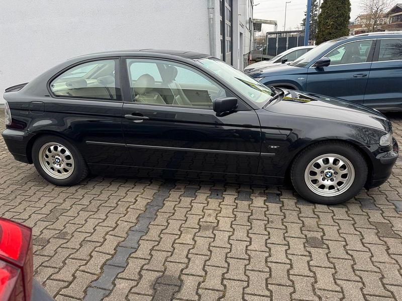 Gebraucht BMW 316 116 PS (85 kW) 2001 Schwarz Coupé