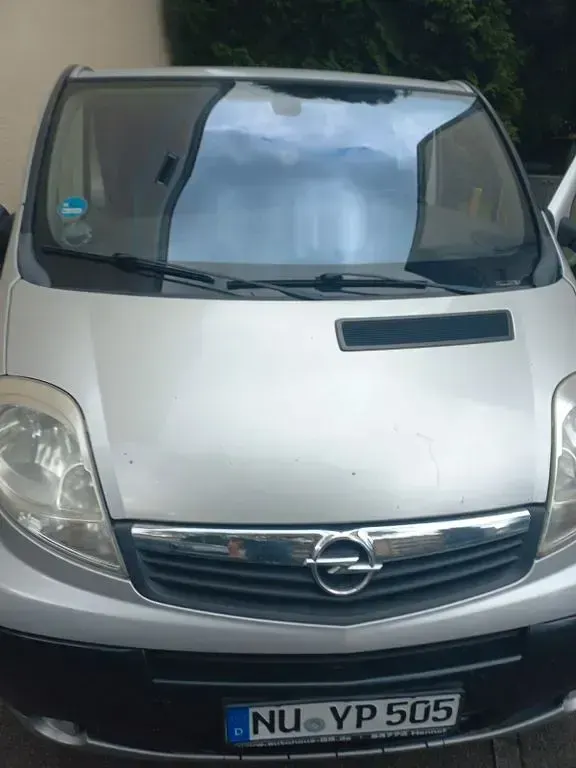 Gebraucht Opel Vivaro 114 PS (83 kW) 2007 Silber Van / Kleinbus