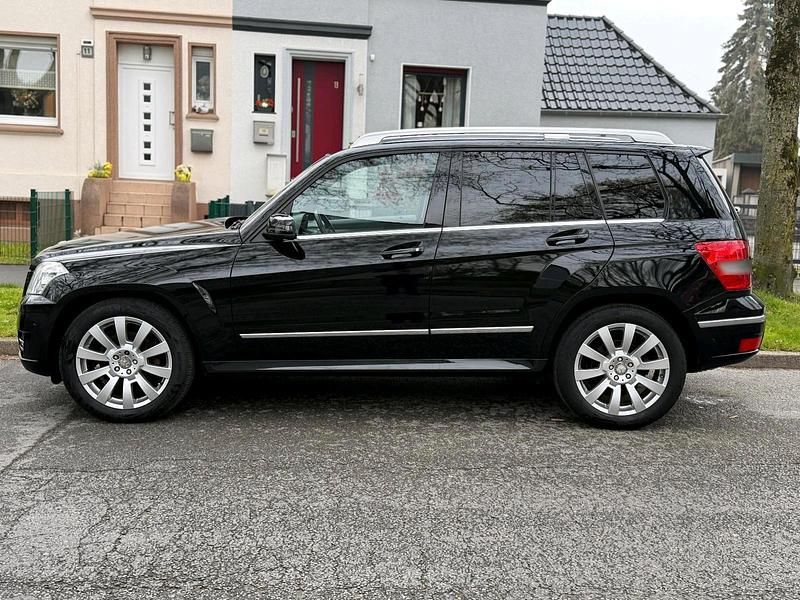 Gebraucht Mercedes GLK350 231 PS (169 kW) 2010 Schwarz SUV