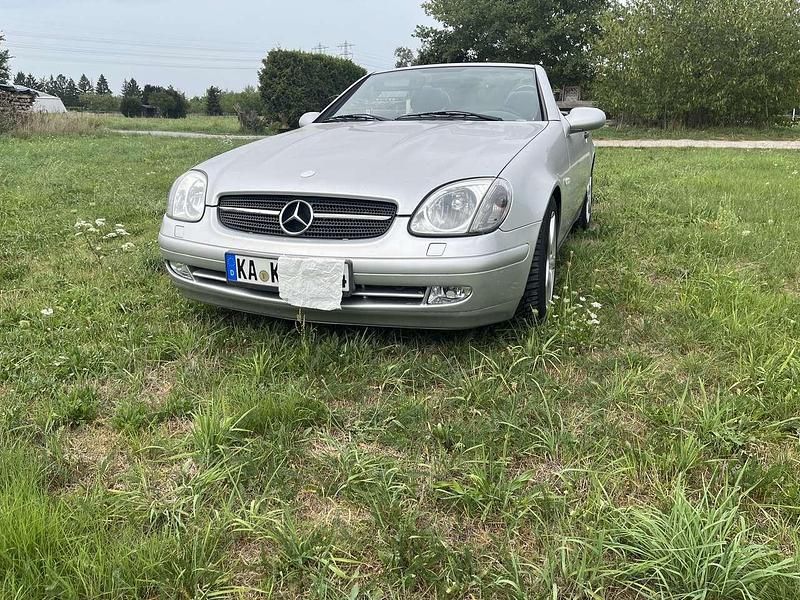 Silber Gebraucht 1998 Mercedes SLK200 Cabrio | 4.450 € (Fairer Preis) - Bild 1/4