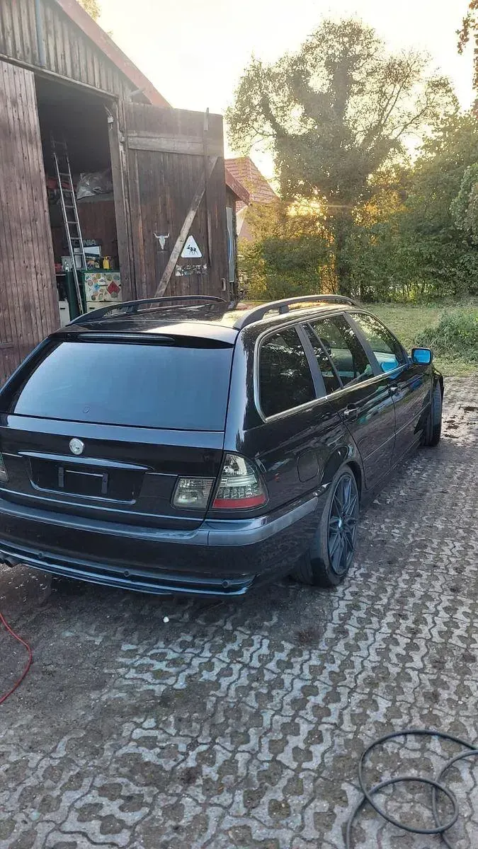 Gebraucht BMW 325 Performance 192 PS (141 kW) 2003 Schwarz Kombi
