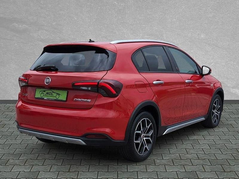 Gebraucht Fiat Tipo Red 101 PS (74 kW) 2022 Rot Limousine