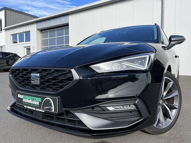 Schwarz Gebraucht 2021 Seat Leon FR-Line Limousine | 23.360 € (Fairer Preis) - Bild 1/4