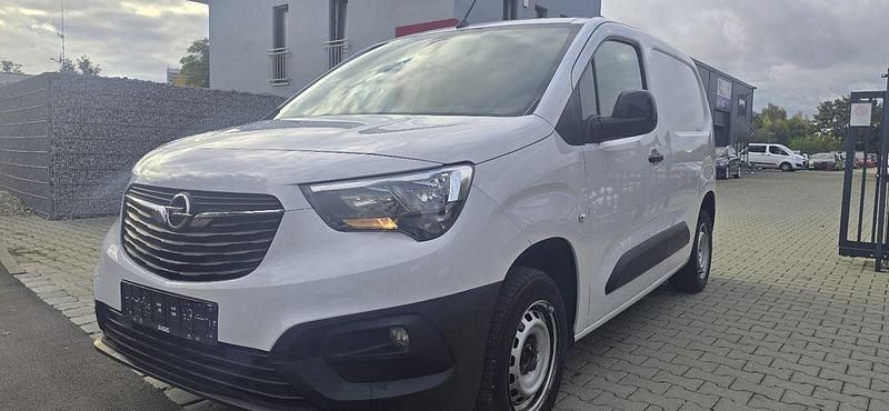 Gebraucht Opel Combo 102 PS (75 kW) 2023 Weiß Van / Kleinbus
