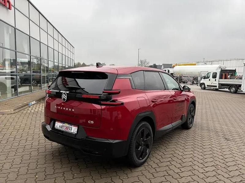 Neu Citroën C5 145 PS (106 kW) 2026 Rot SUV