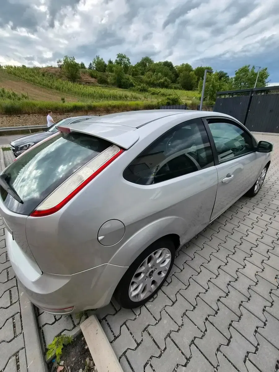 Gebraucht Ford Focus 101 PS (74 kW) 2009 Coupé