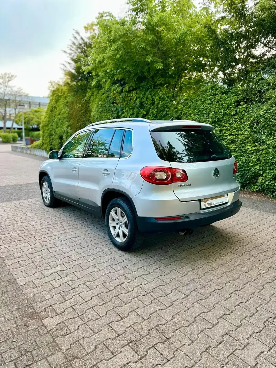 Gebraucht VW Tiguan 200 PS (147 kW) 2009 Silber SUV