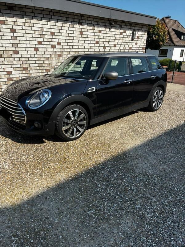 Schwarz Gebraucht 2020 Mini Cooper Clubman Kombi | 18.900 € (Fairer Preis) - Bild 1/4