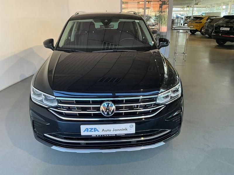 Gebraucht VW Tiguan 150 PS (110 kW) 2021 Schwarz SUV