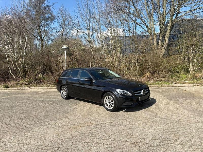 Gebraucht Mercedes C220 170 PS (125 kW) 2017 Schwarz Limousine