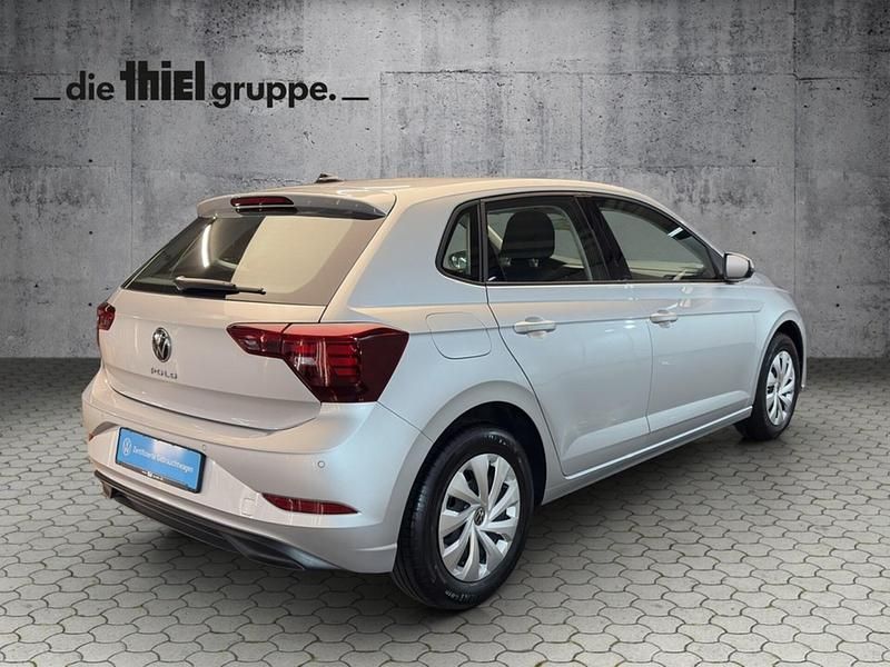 Gebraucht VW Polo Life 95 PS (69 kW) 2023 Silber Kleinwagen