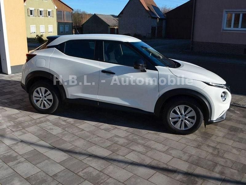 Weiß Gebraucht 2021 Nissan Juke Visia SUV | 15.222 € (Guter Preis) - Bild 1/4