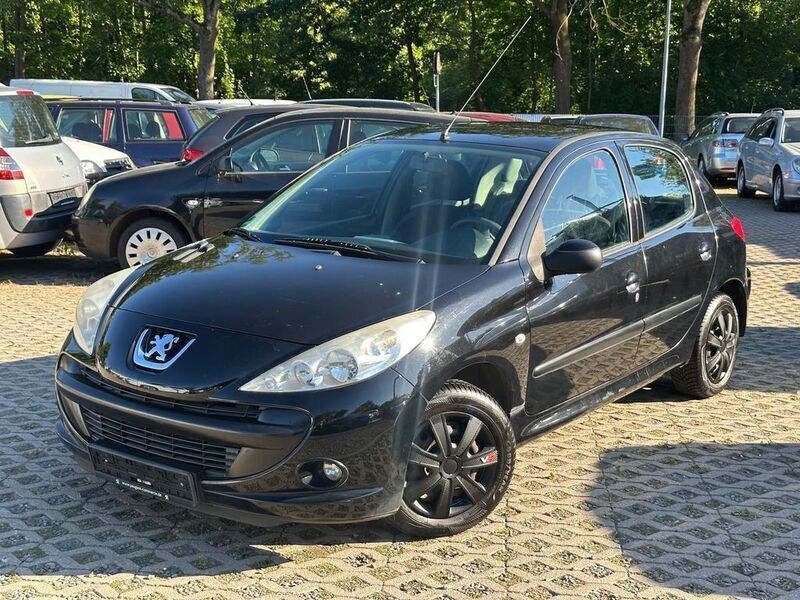 Schwarz Gebraucht 2010 Peugeot 206+ Basis Kleinwagen | 3.499 € (Etwas zu teuer) - Bild 1/4