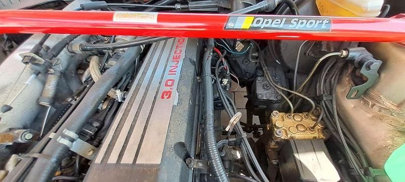 Gebraucht Opel Omega 179 PS (131 kW) 1987 Silber Limousine