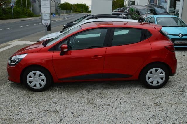Gebraucht Renault Clio IV 90 PS (66 kW) 2013 Rot metallic Limousine