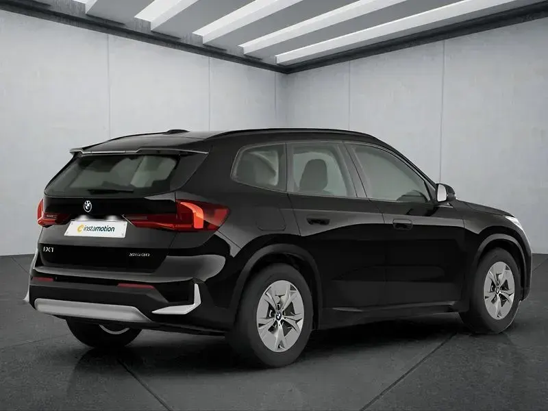Ny BMW iX1 230 kW (313 HK) 2026 Sort SUV
