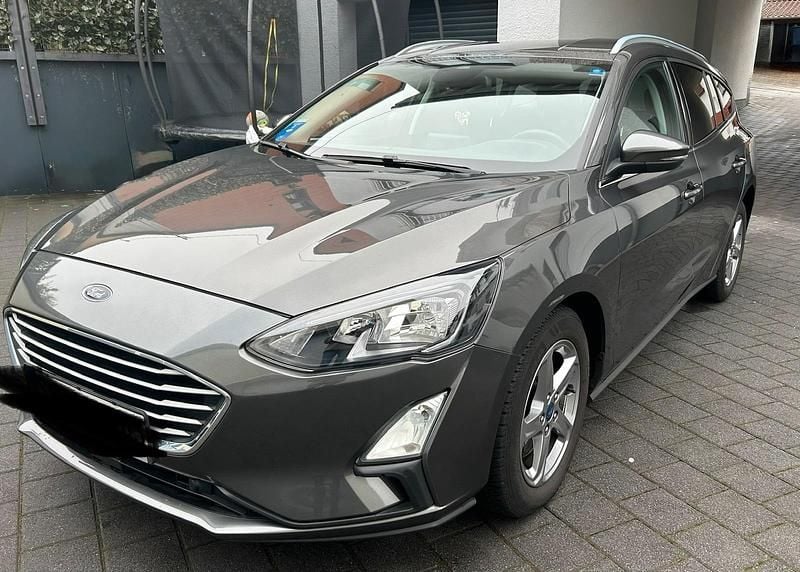 Gebraucht Ford Focus 125 PS (91 kW) 2021 Grau Kombi