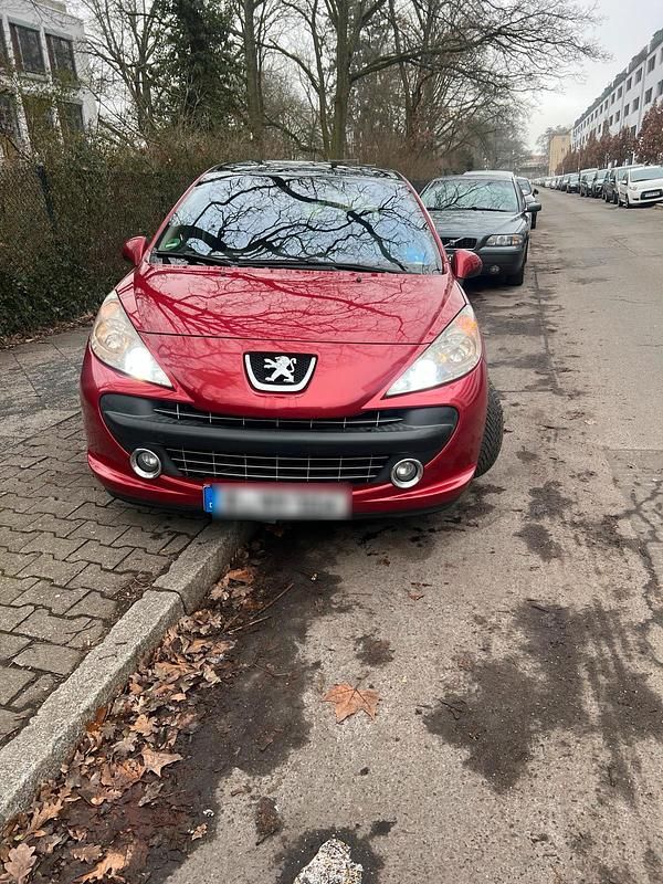 Gebraucht Peugeot 207 109 PS (80 kW) 2007 Rot Kleinwagen