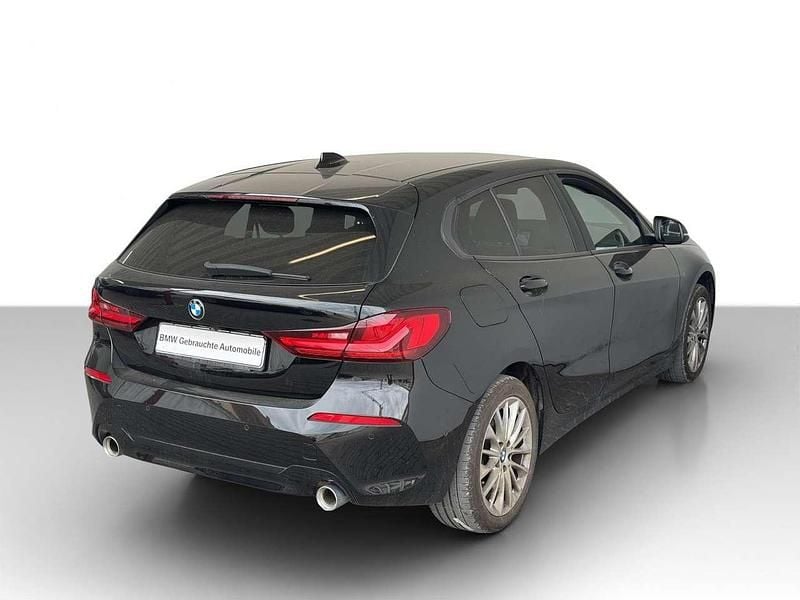 Gebraucht BMW 120 Advantage 190 PS (139 kW) 2022 Schwarz Kleinwagen