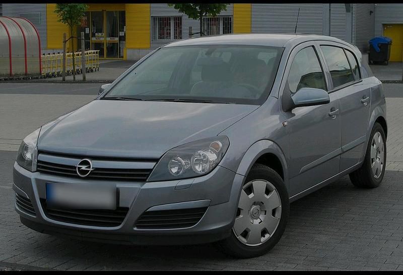 Gebraucht Opel Astra 116 PS (85 kW) 2009 Grau Limousine