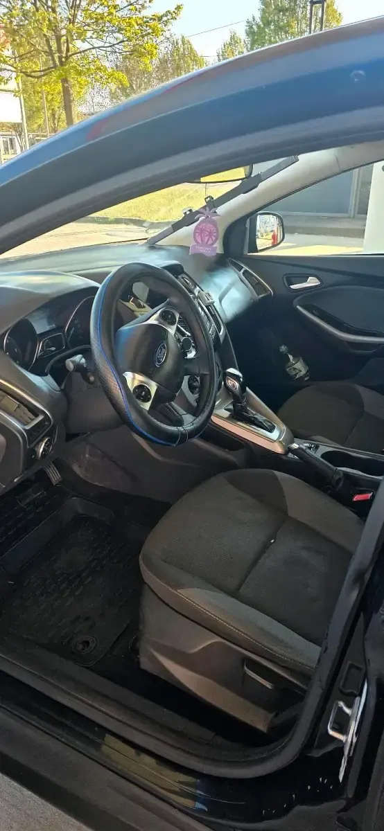 Używany Ford Focus 140 KM (102 kW) 2012 Czarny Kombi