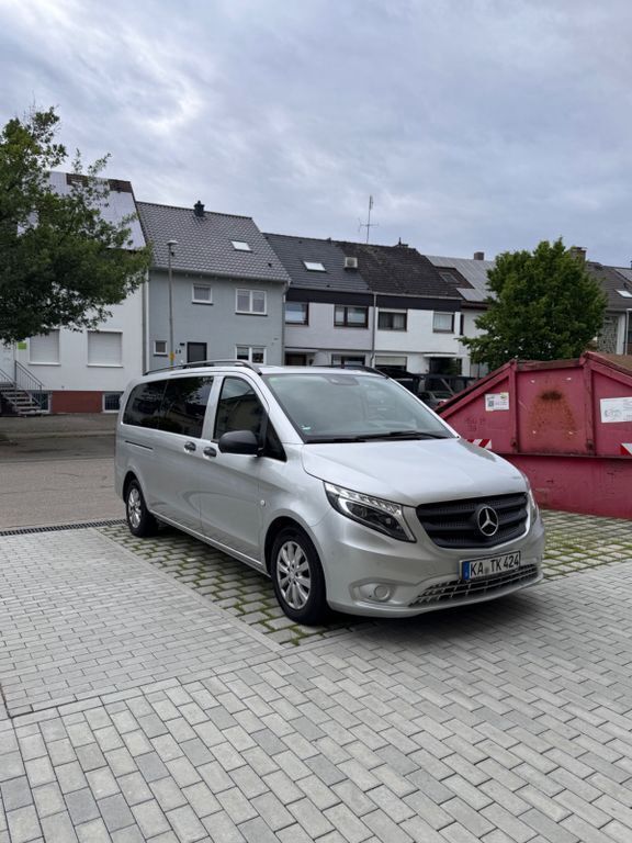 Silber Gebraucht 2016 Mercedes Vito Van / Kleinbus | 19.800 € - Bild 1/4