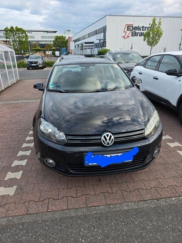 Schwarz Gebraucht 2011 VW Golf VI Comfortline Kombi | 6.999 € (Etwas zu teuer) - Bild 1/4