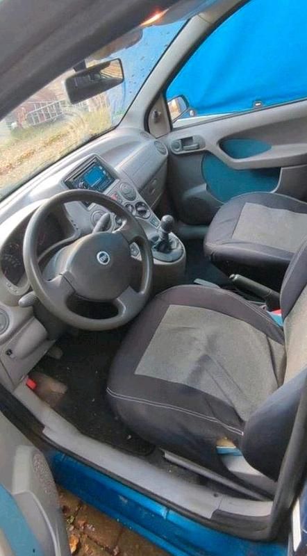 Occasion Fiat Panda 60 ch (44 kW) 2004 Bleue Citadine