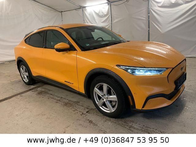 Orange Gebraucht 2022 Ford Mustang Mach-E Extended Range SUV | 27.950 € (Superpreis) - Bild 1/4
