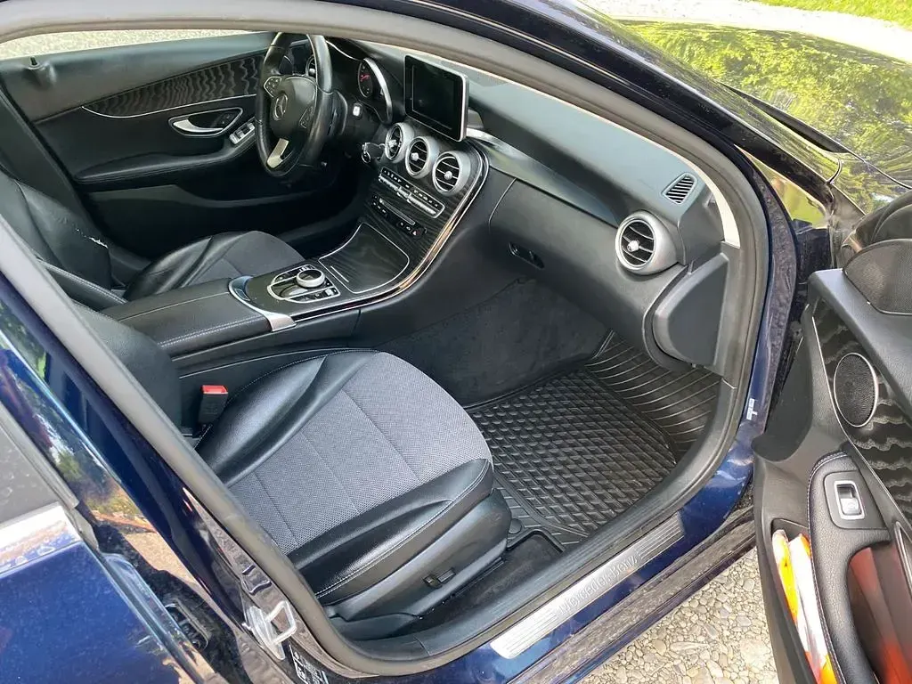 Gebraucht Mercedes C220 170 PS (125 kW) 2017 Blau Kombi