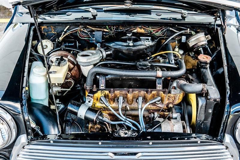 Second-hand Mini 1000 41 CP (30 kW) 1989 Negru Hatchback