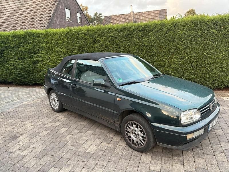 Grün Gebraucht 1996 VW Golf Cabriolet GTI Cabrio | 2.400 € (Teuer) - Bild 1/4